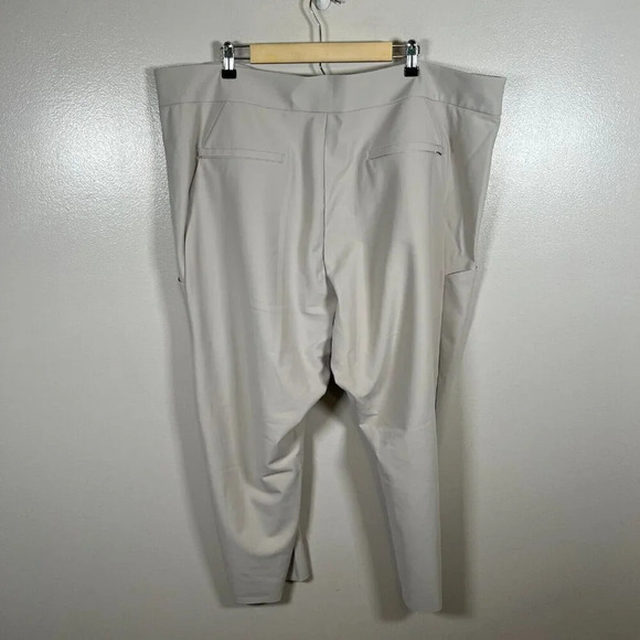 Athleta Stellar Straight Crop Pants Size 26 Travel Work Athleisure Neutral - Picture 3 of 13
